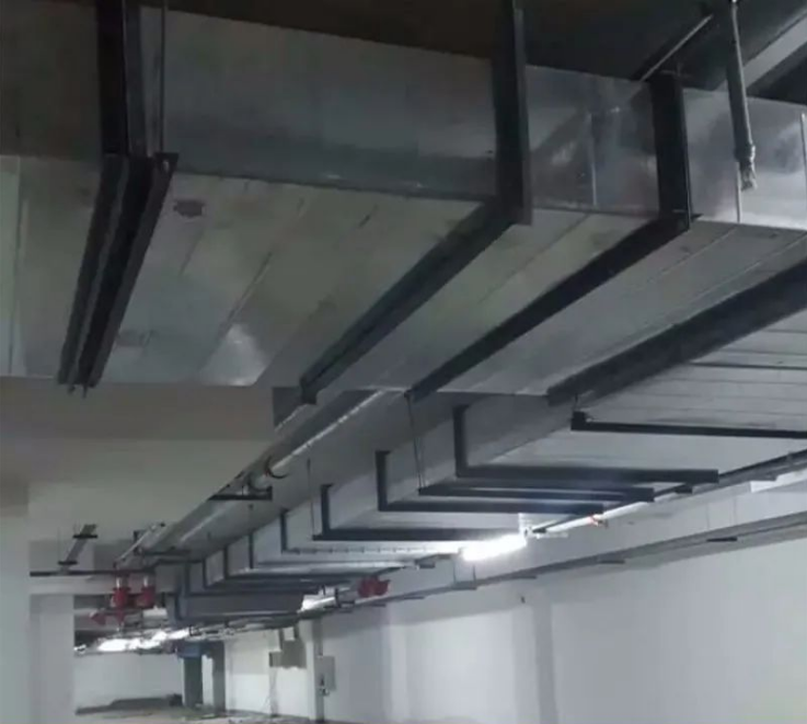 角鐵法蘭風管廠家生產加工突出（chū）的優勢？